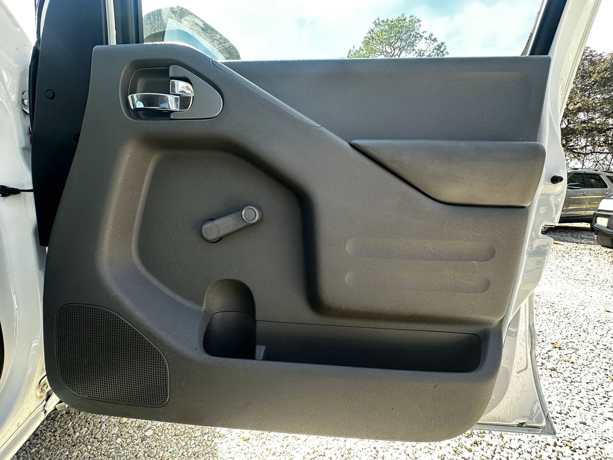 Used 2016 Nissan Frontier S RWD image 34