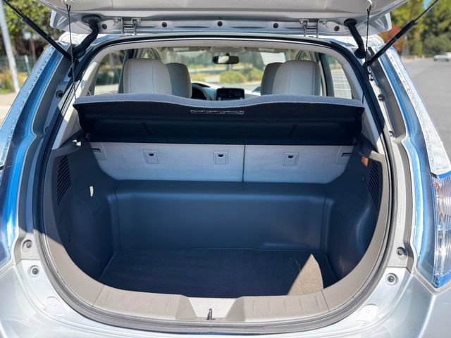Used 2012 Nissan Leaf SL FWD image 39