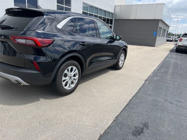 Used 2024 Ford Escape Active w/ Cold Weather Package FWD image 10