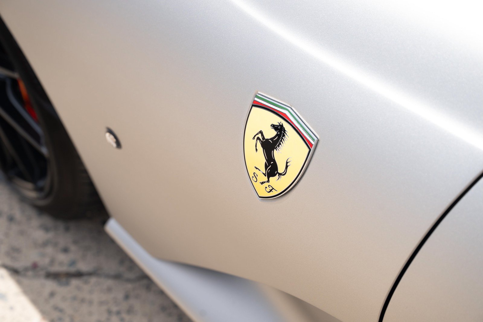 Used 2022 Ferrari 812 GTS RWD image 14