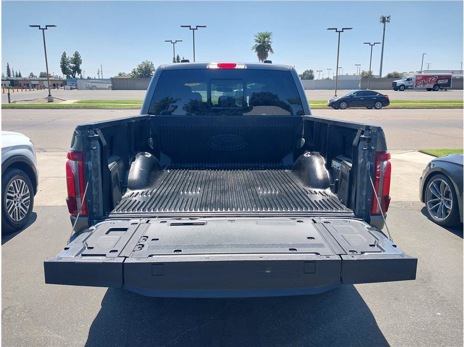 Used 2025 Ford F150 Lariat w/ Equipment Group 501A Mid AWD/4WD image 8