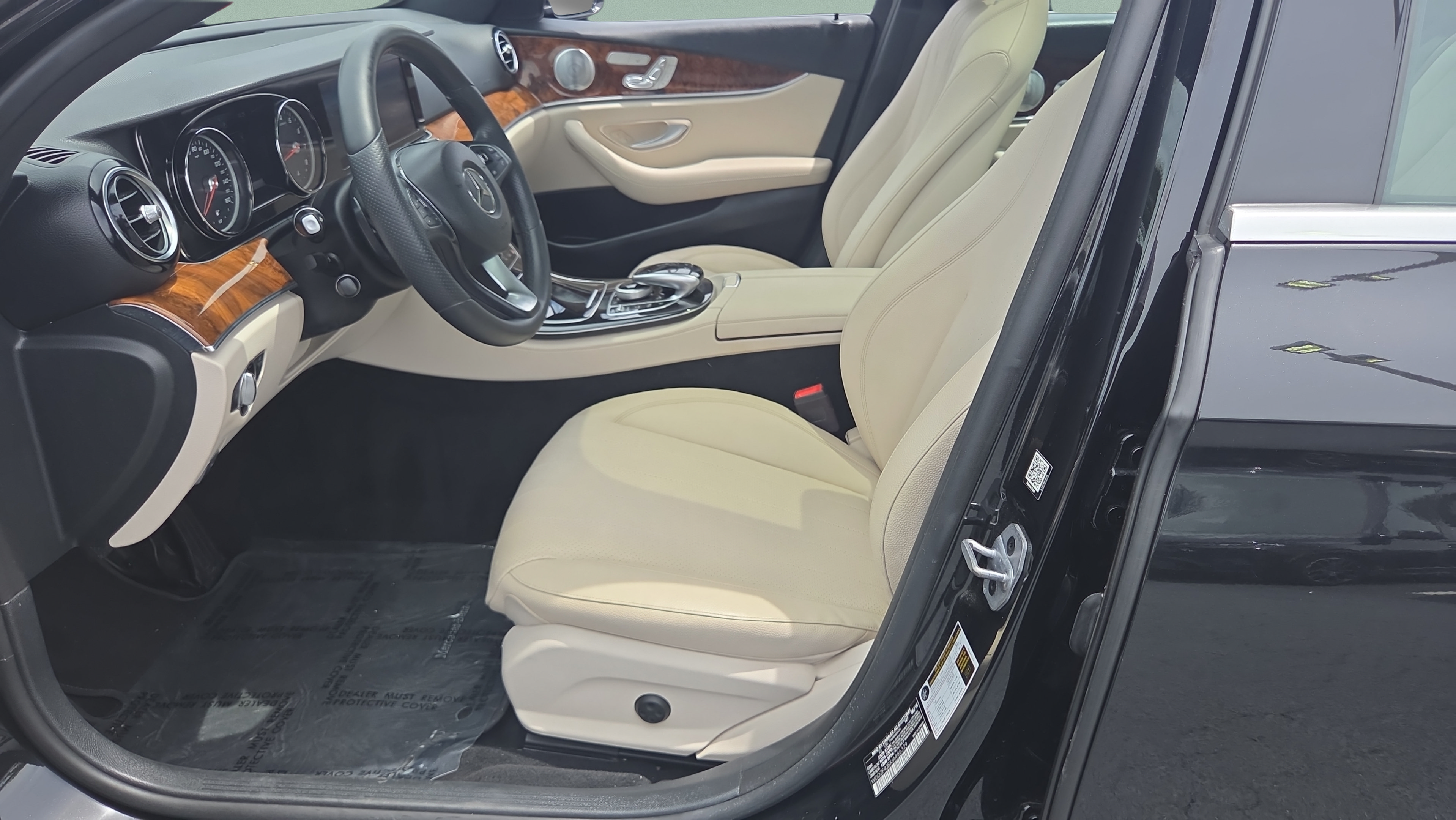 Used 2018 Mercedes-Benz E 300 image 9