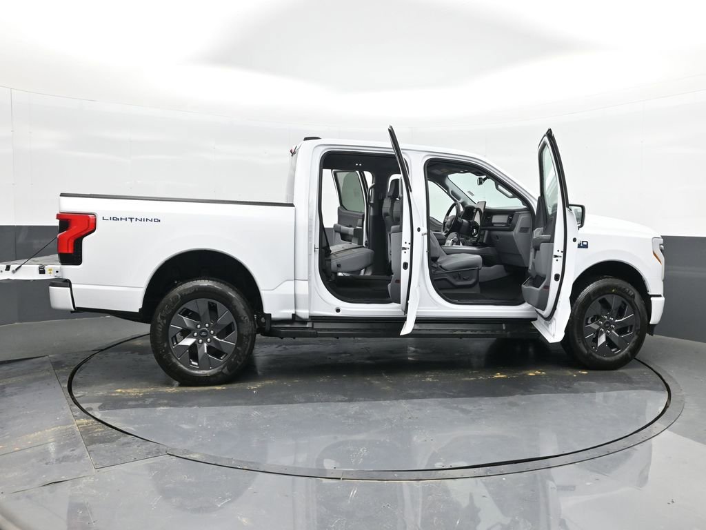 New 2025 Ford F150 Lightning Flash image 40