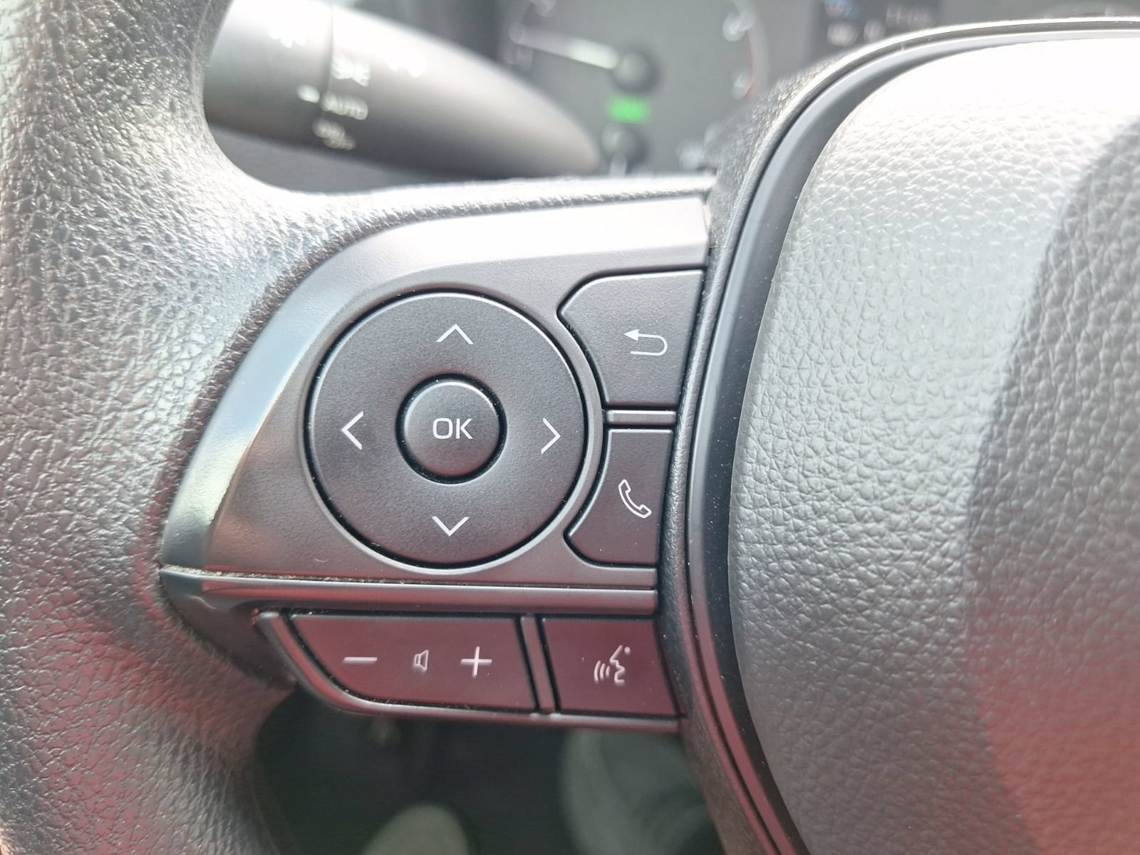 Used 2024 Toyota Corolla Cross AWD Hybrid image 21
