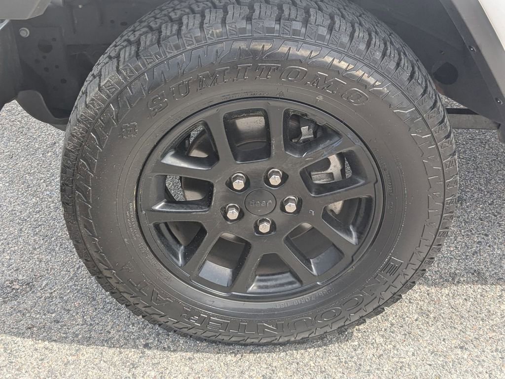 Used 2023 Jeep Gladiator Overland image 9