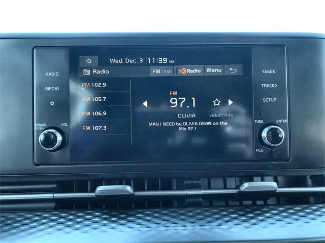 Used 2024 Kia Carnival LX image 16