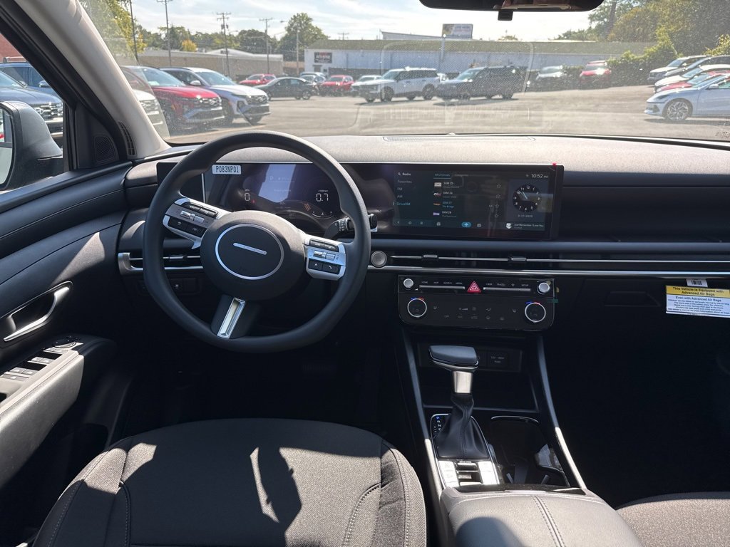 New 2026 Hyundai Tucson SEL image 18