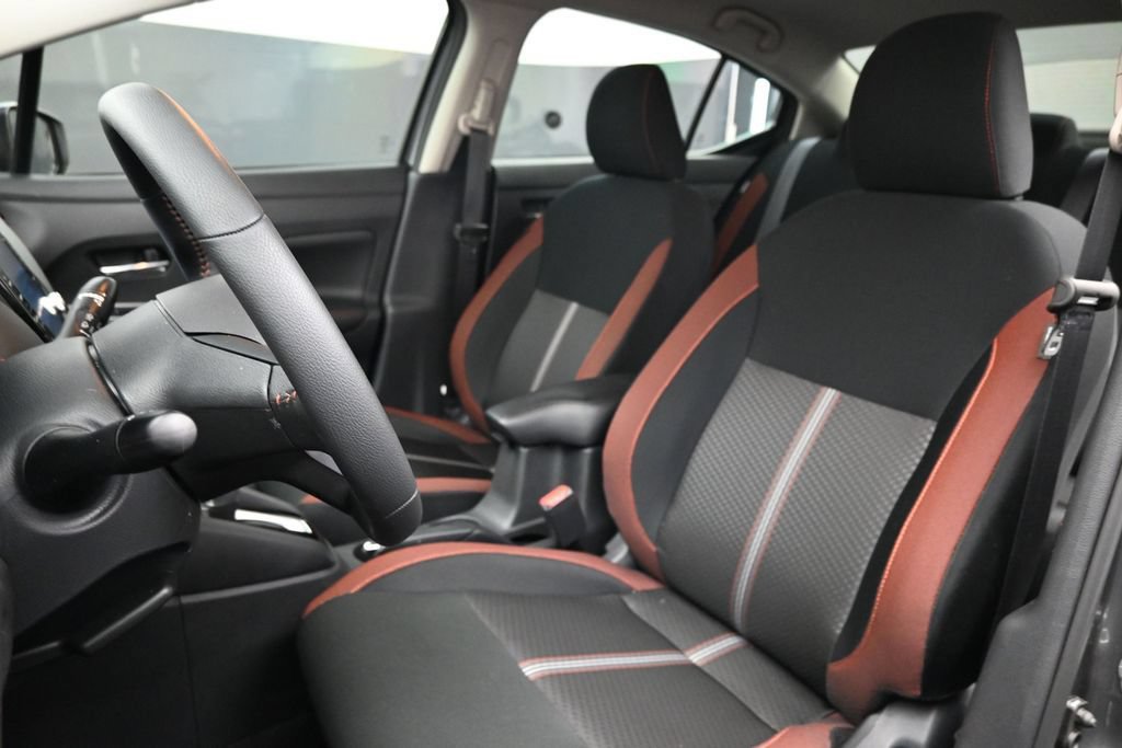 Certified 2025 Nissan Versa SR w/ Trunk Package FWD image 19
