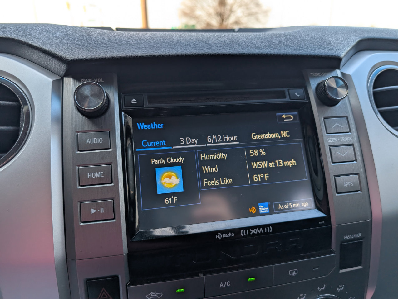 Used 2017 Toyota Tundra SR5 w/ SR5 Upgrade Package image 16