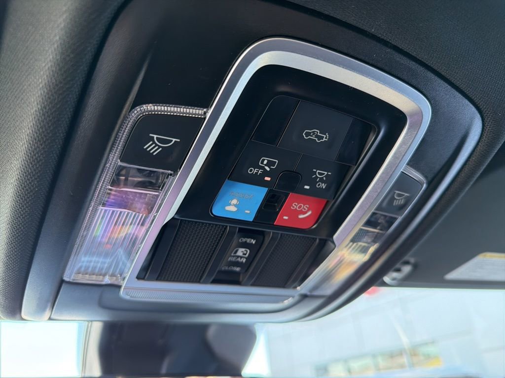 New 2026 RAM 1500 4x4 Crew Cab image 23