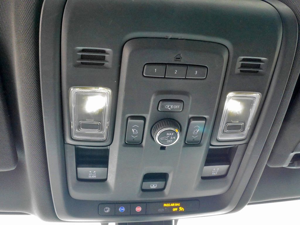 Used 2021 Chevrolet Tahoe Z71 w/ Z71 Signature Package image 30