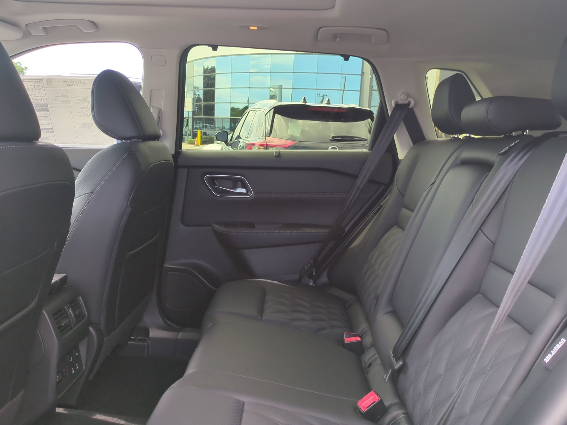 New 2026 Nissan Rogue Platinum w/ Platinum Premium Package AWD/4WD image 14