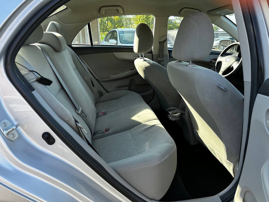 Used 2012 Toyota Corolla L FWD image 9