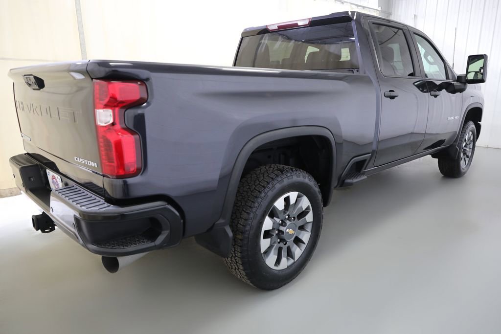 Used 2024 Chevrolet Silverado 2500 Custom w/ Custom Value Package image 16
