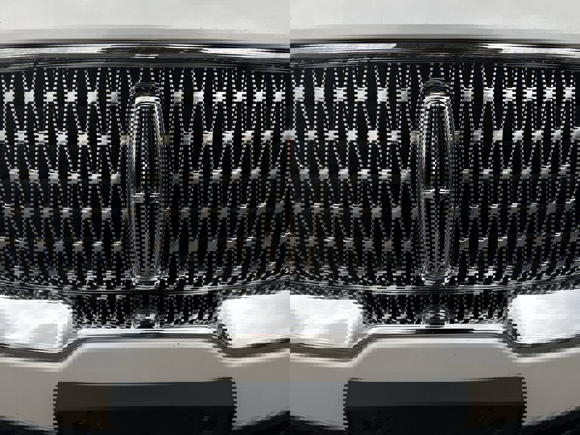 Used 2019 Lincoln Nautilus Reserve image 32