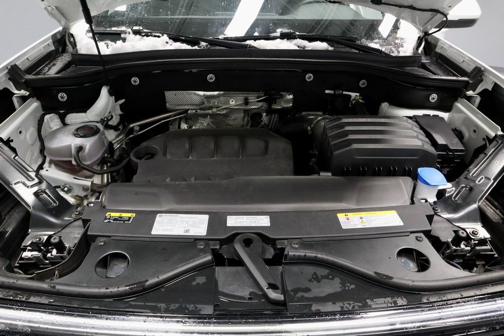 Used 2025 Volkswagen Atlas Cross Sport SE image 17