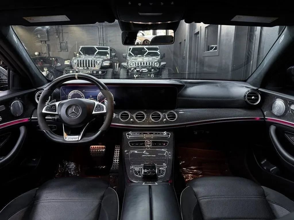 Used 2018 Mercedes-Benz E 63 AMG S image 16