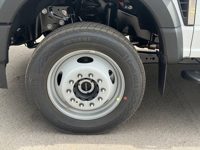 New 2025 Ford F550 4x4 Regular Cab Super Duty image 14