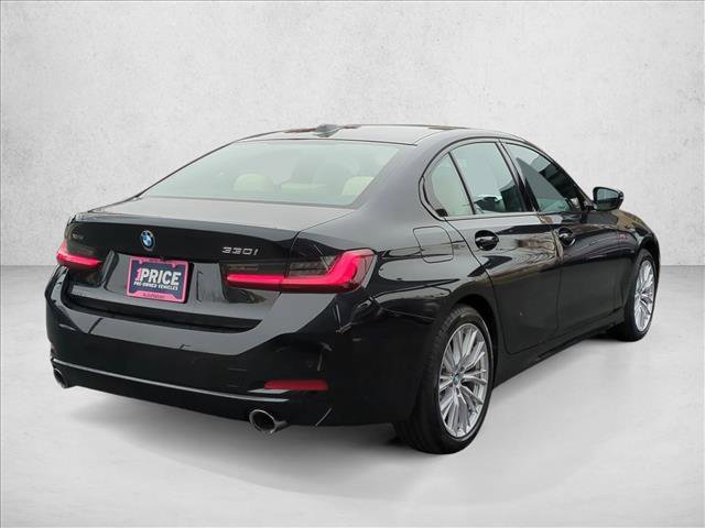Used 2023 BMW 330i xDrive Sedan w/ Driving Assistance Package image 5