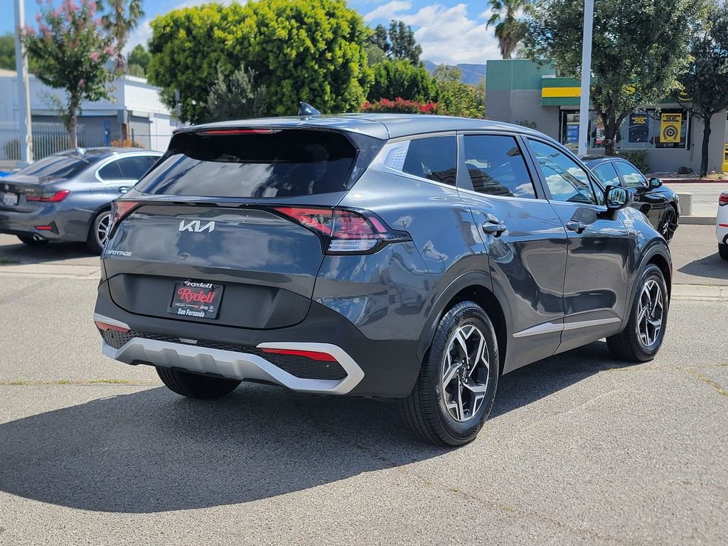 Used 2023 Kia Sportage LX FWD image 5
