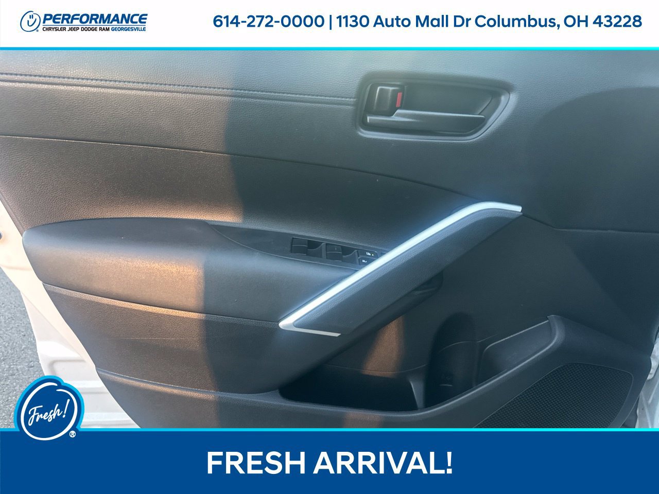 Used 2023 Toyota Corolla Cross LE AWD/4WD image 11