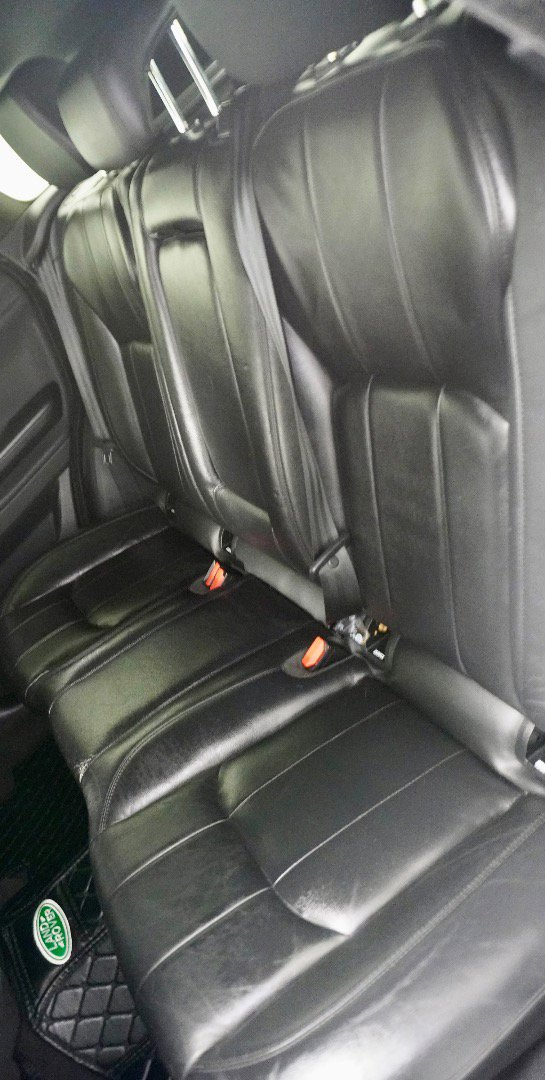 Used 2017 Land Rover Range Rover Evoque SE image 5