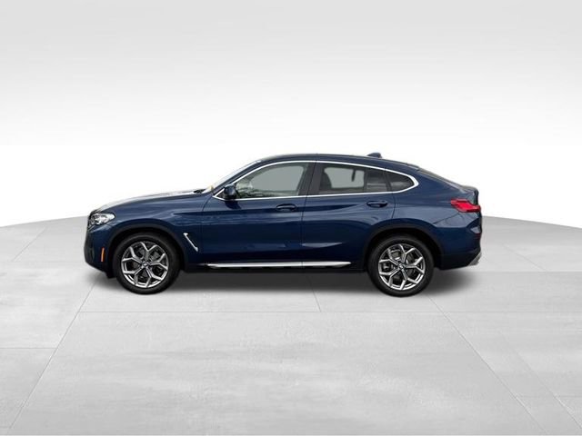 Certified 2025 BMW X4 xDrive30i image 2
