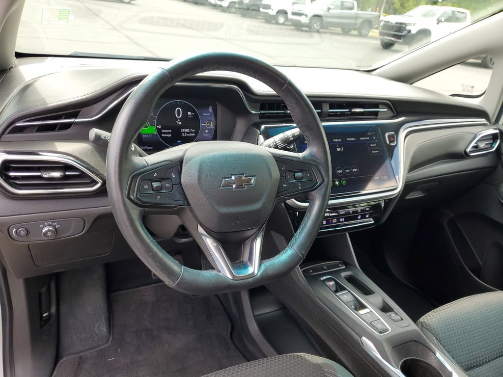 Used 2023 Chevrolet Bolt LT FWD image 7