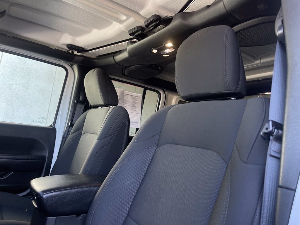 Used 2022 Jeep Wrangler Unlimited Sport AWD/4WD image 9