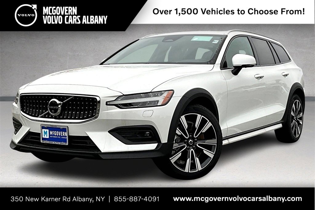 New 2026 Volvo V60 B5 Cross Country Ultra w/ Climate Package image 1