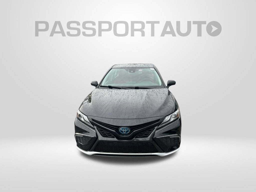 Used 2021 Toyota Camry XSE w/ Cold Weather Package FWD image 2