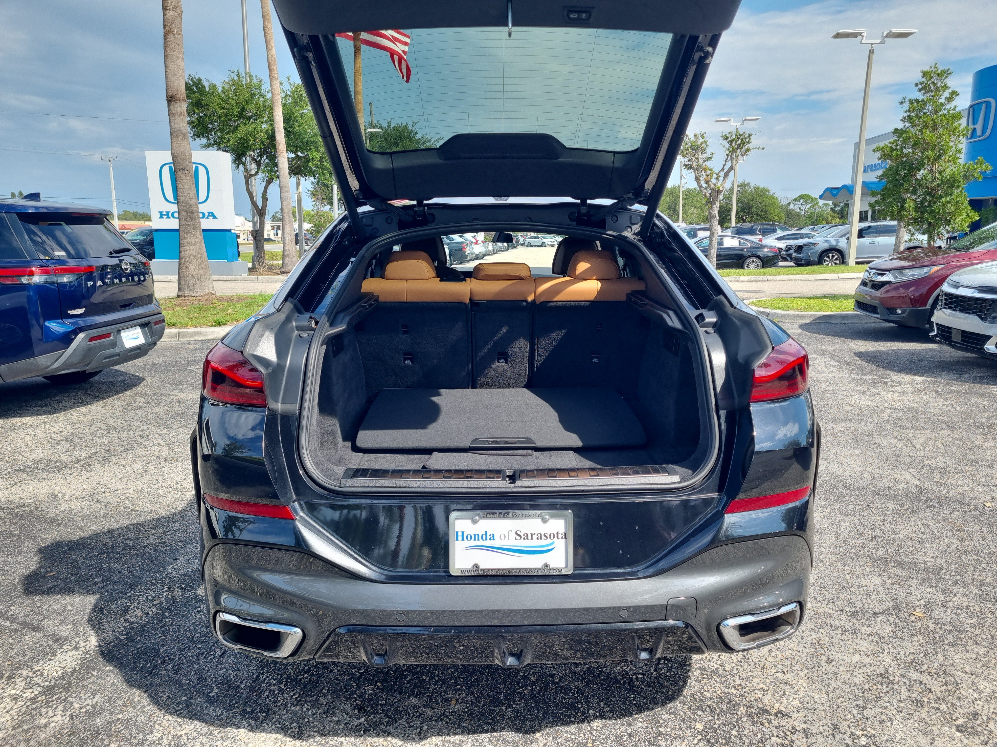 Used 2025 BMW X6 xDrive40i AWD/4WD image 12