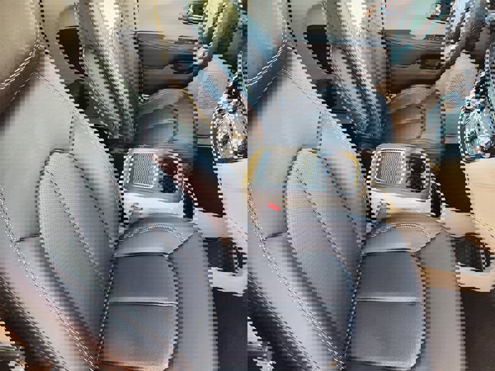 Certified 2024 Chrysler Pacifica Touring-L image 22