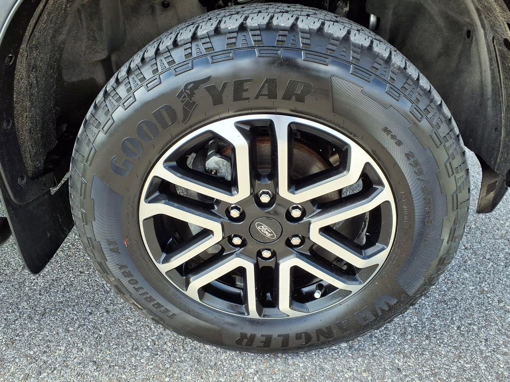 Used 2025 Ford Ranger Lariat w/ Advanced Towing Package AWD/4WD image 9
