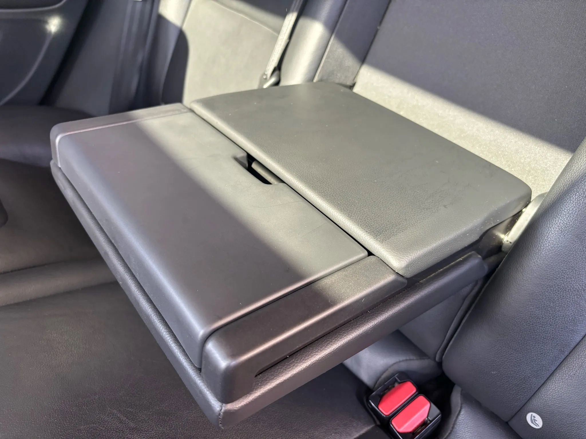 Used 2017 Volvo V60 T5 Premier w/ Convenience Package image 49