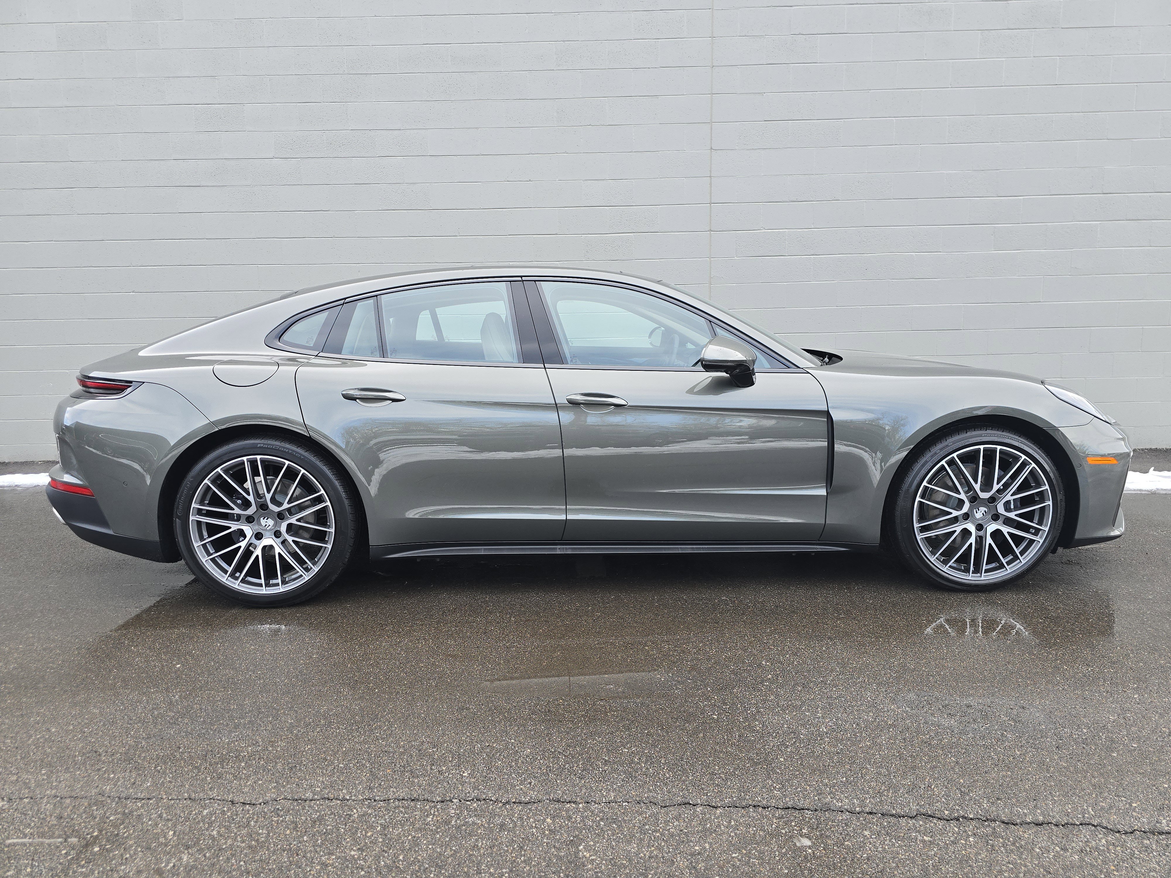 New 2026 Porsche Panamera 4 image 10