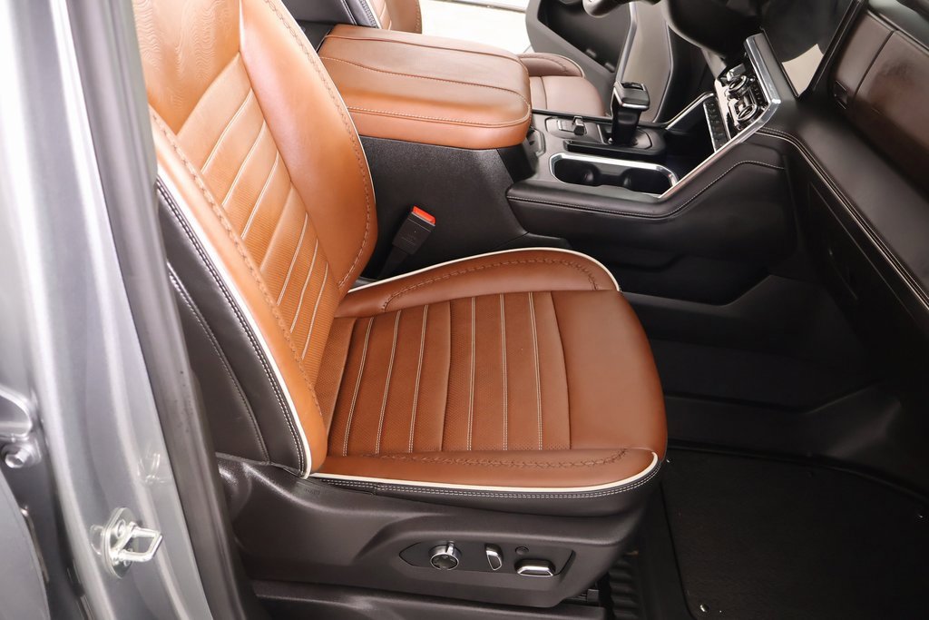 Used 2026 GMC Sierra 1500 Denali Ultimate image 15