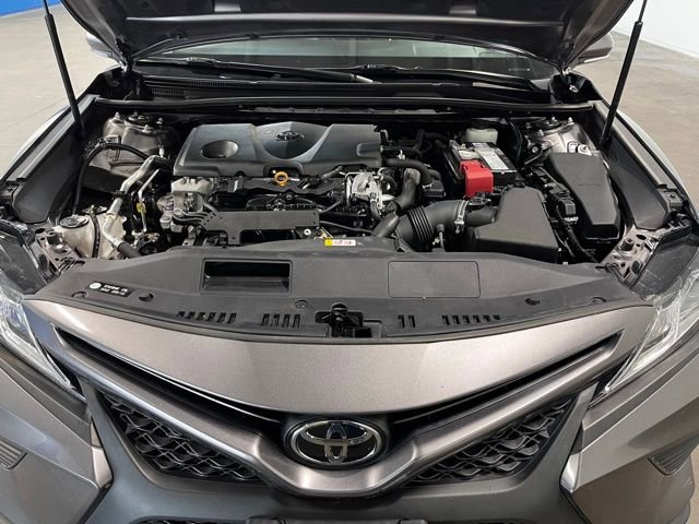 Used 2019 Toyota Camry SE w/ Convenience Package FWD image 7