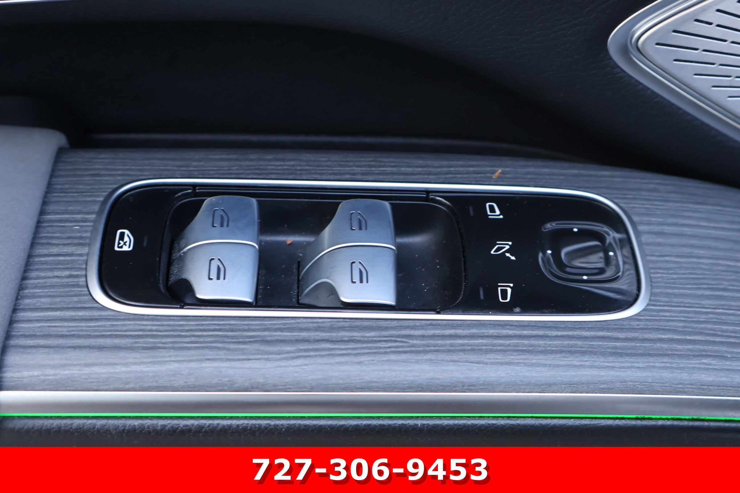 Used 2023 Mercedes-Benz EQS 580 4MATIC SUV image 17