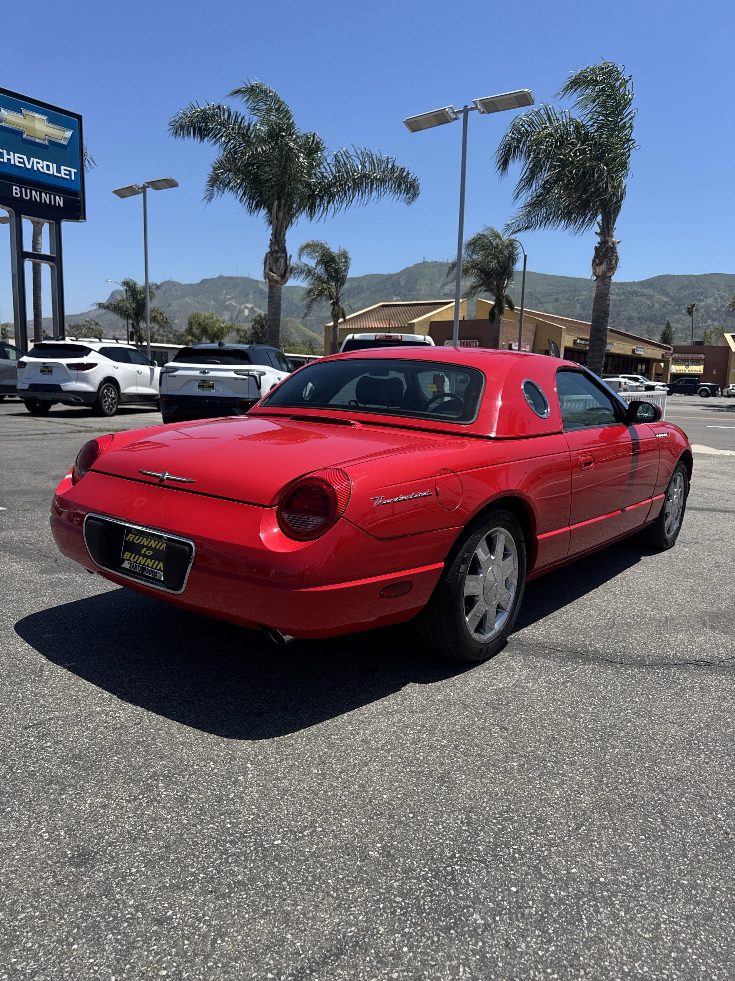 Used 2002 Ford Thunderbird RWD image 8