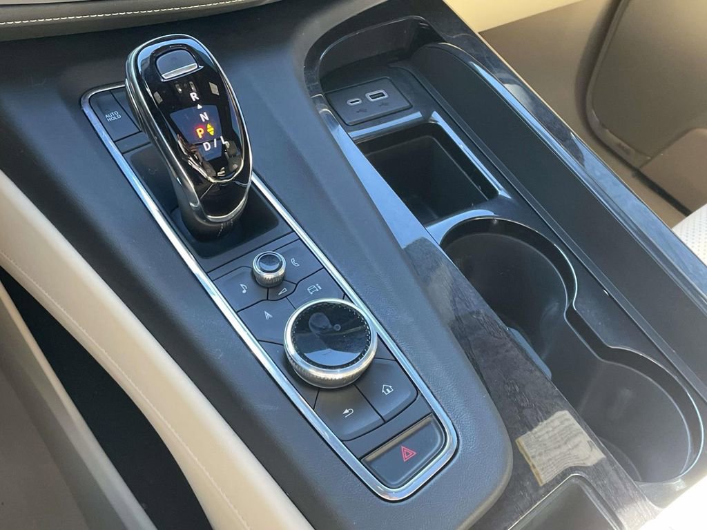 Used 2023 Cadillac Escalade ESV Premium Luxury w/ Performance Package image 27