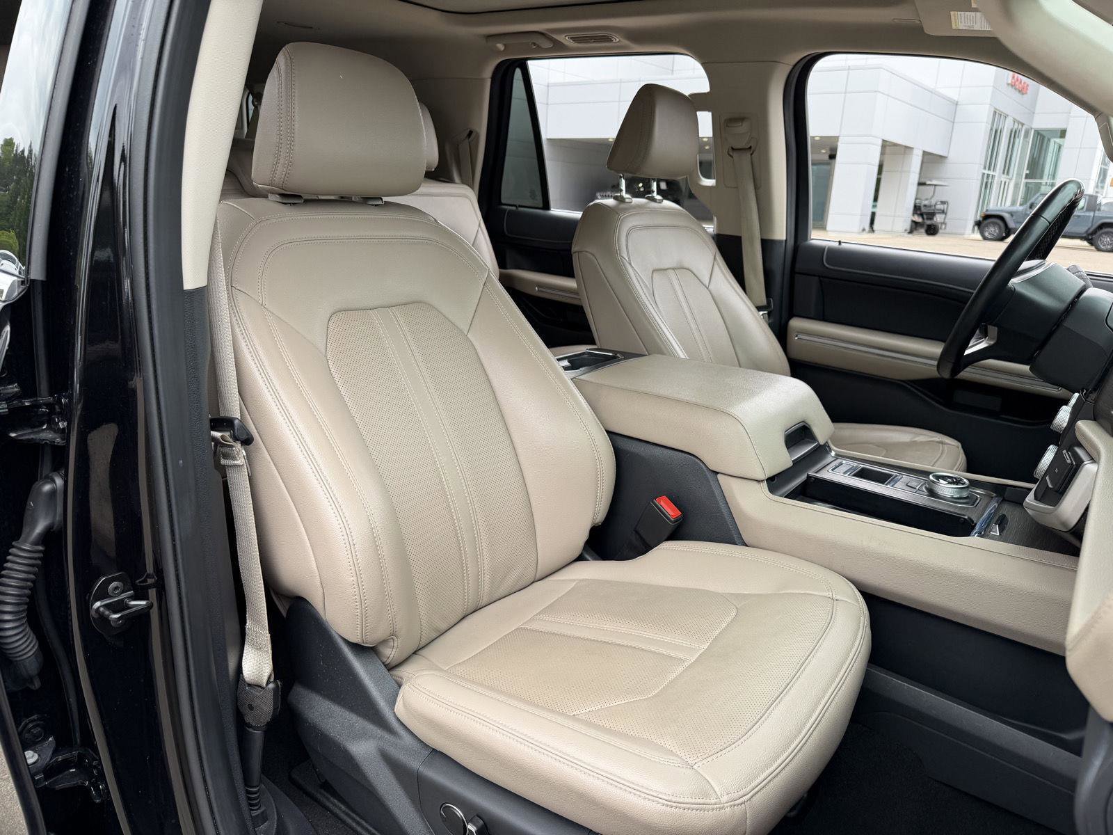 Used 2024 Ford Expedition Max Limited RWD image 21