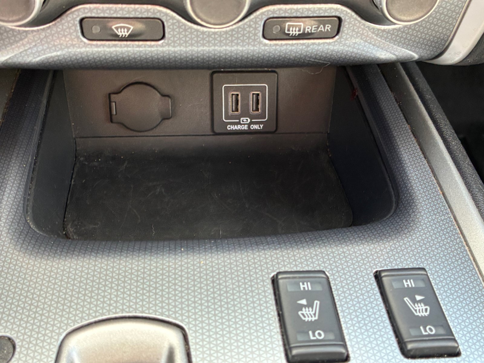Used 2018 Nissan Pathfinder SL AWD/4WD image 26