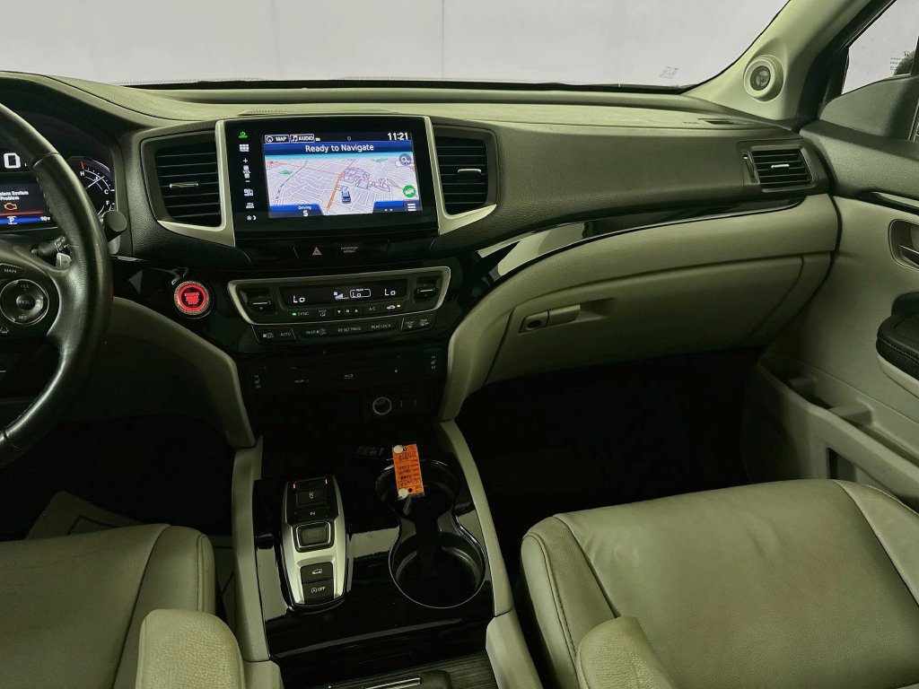 Used 2016 Honda Pilot Touring image 30