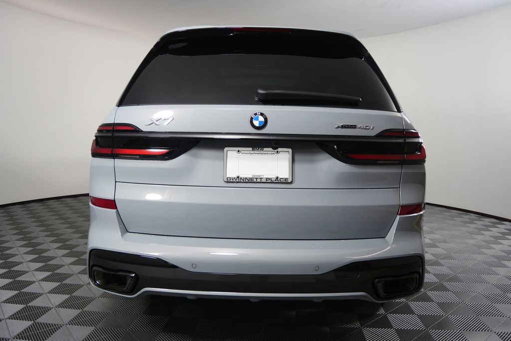 Used 2026 BMW X7 xDrive40i w/ M Sport Package image 4