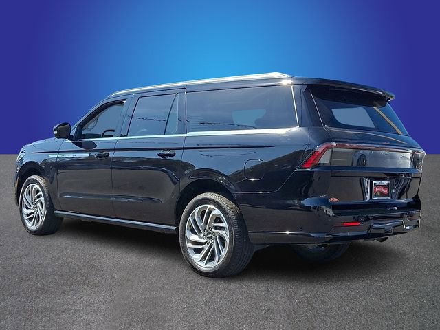Certified 2025 Lincoln Navigator L Reserve AWD/4WD image 6