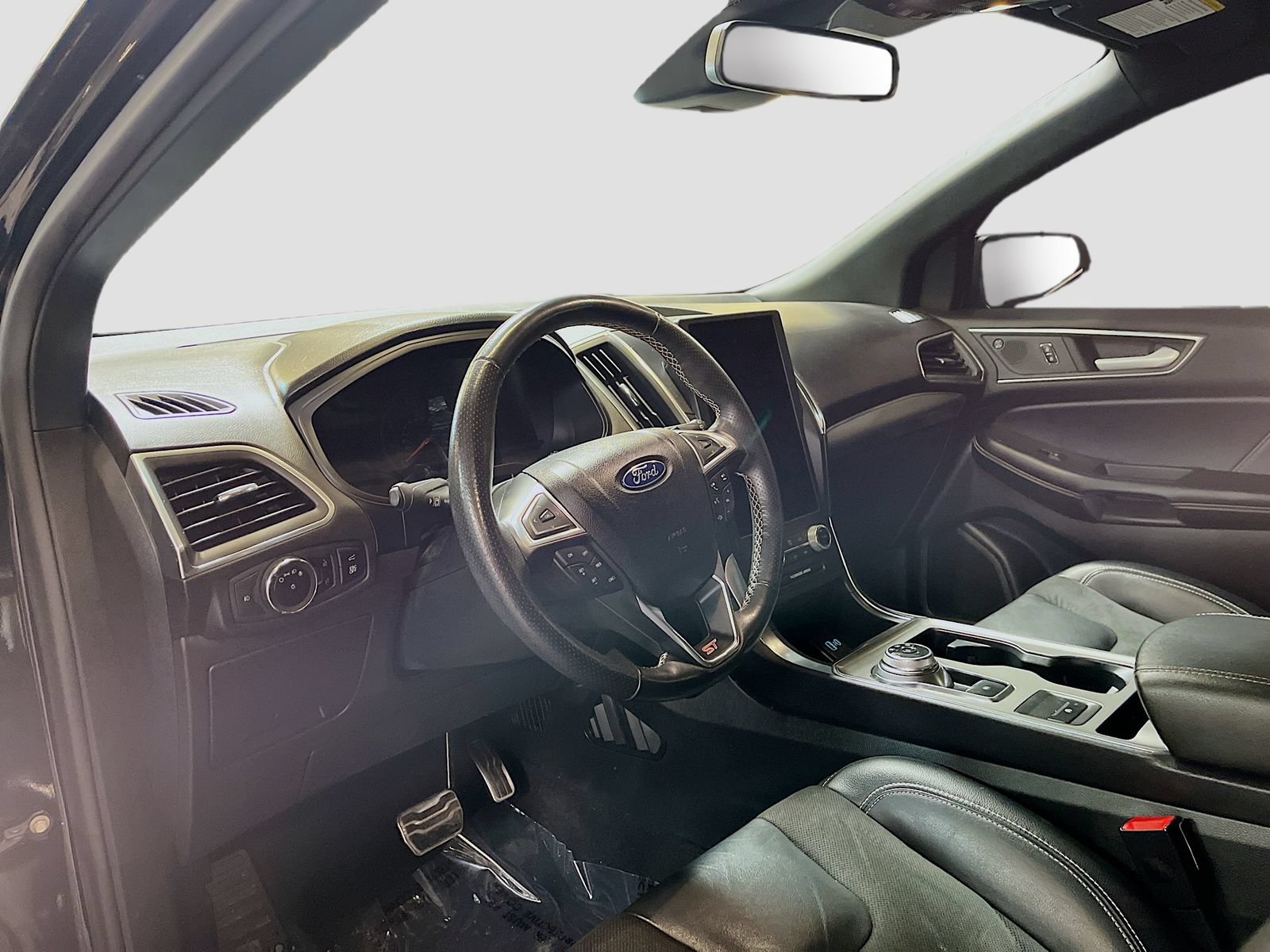 Used 2023 Ford Edge ST AWD/4WD image 9