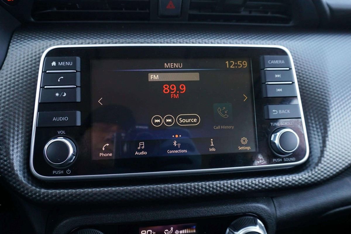 Used 2020 Nissan Kicks SV FWD image 28