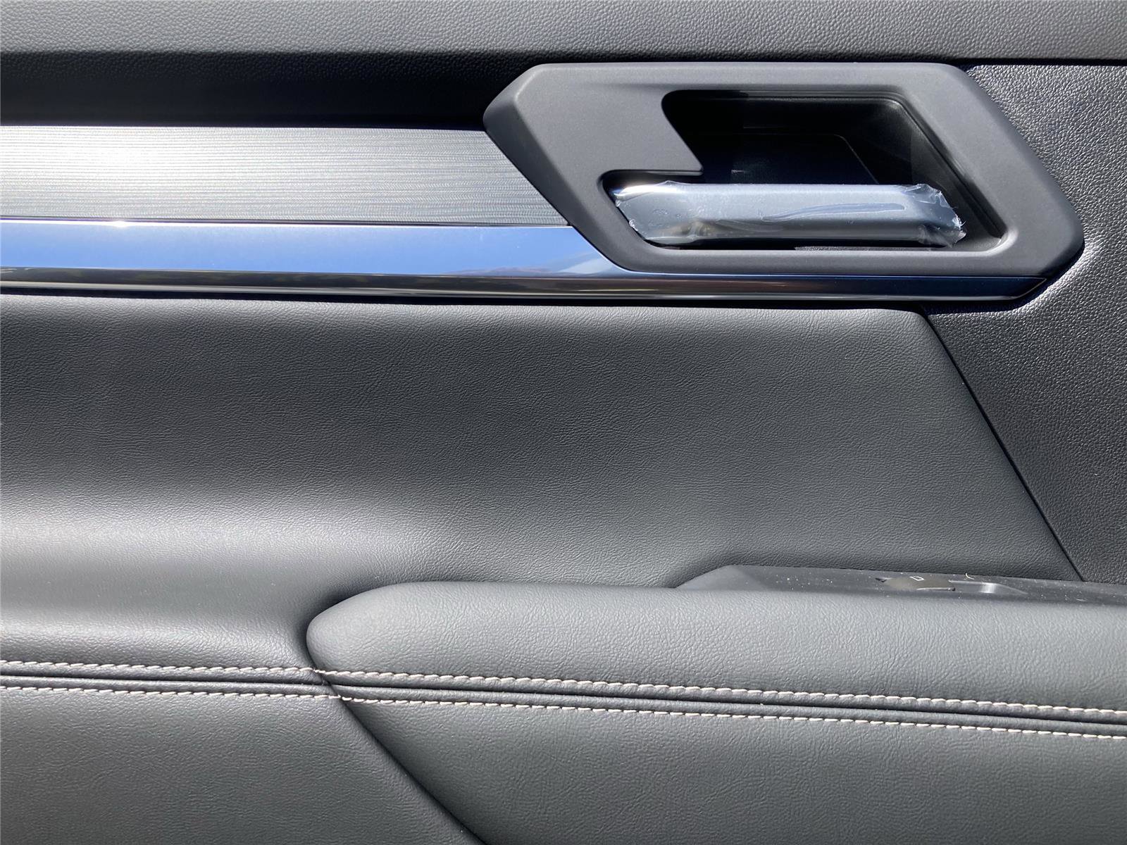 New 2026 GMC Terrain Elevation w/ Black Edition image 17