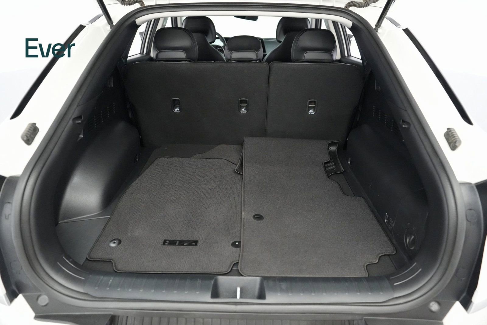 Used 2024 Kia EV6 Light image 25